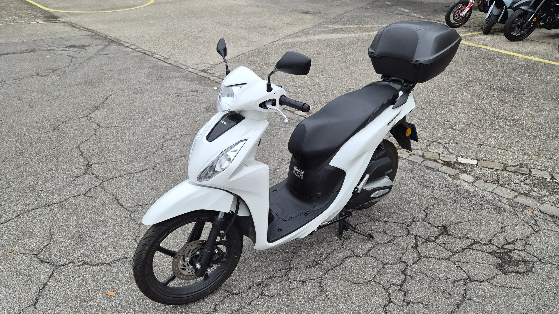 HONDA NSC Vision 110-image-6
