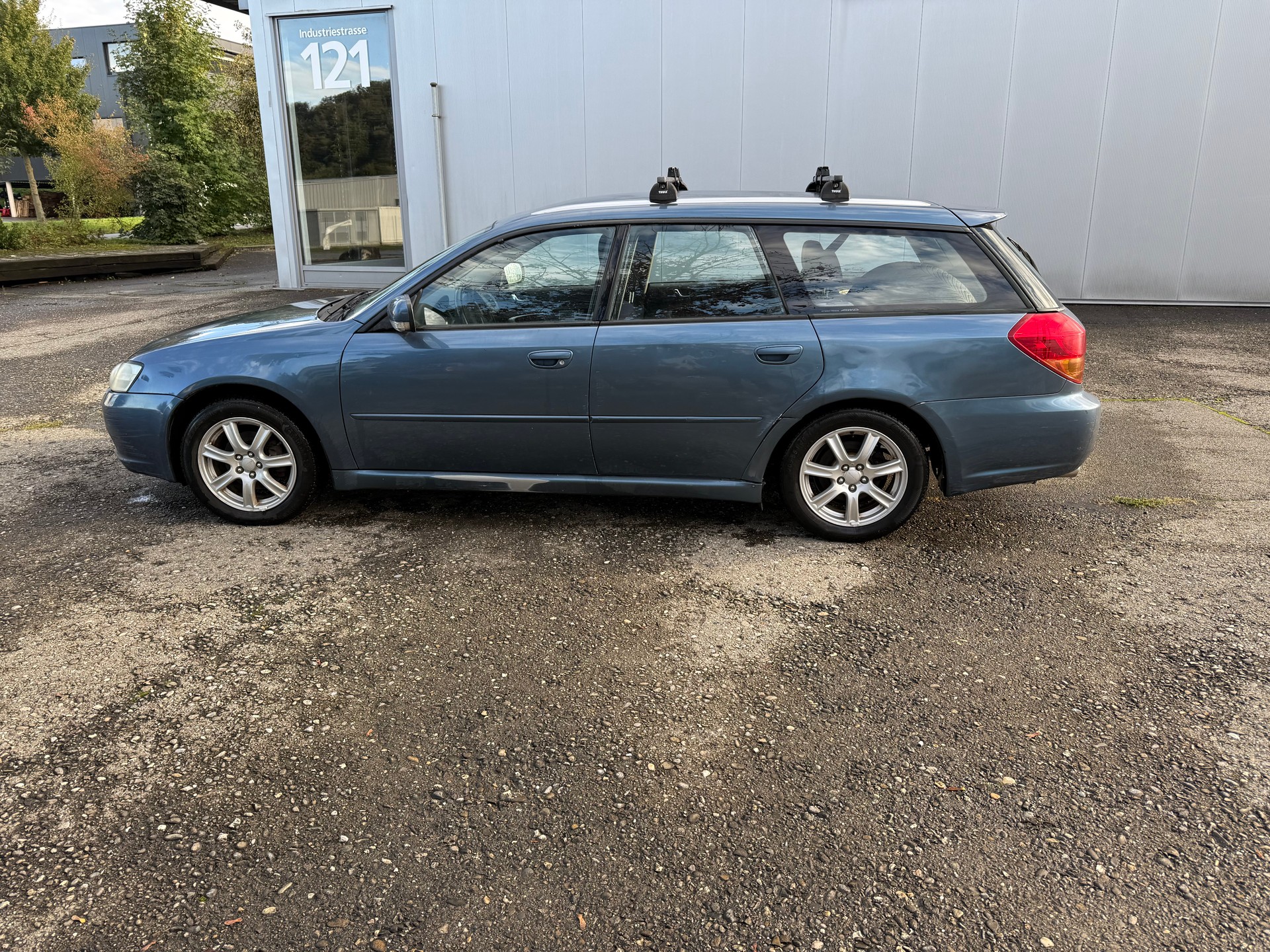 SUBARU Legacy 2.0i AWD-image-4