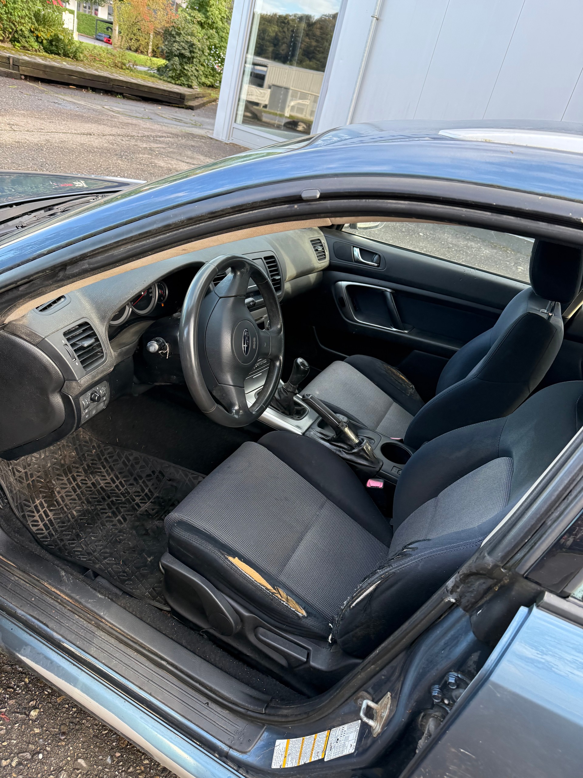SUBARU Legacy 2.0i AWD-image-6