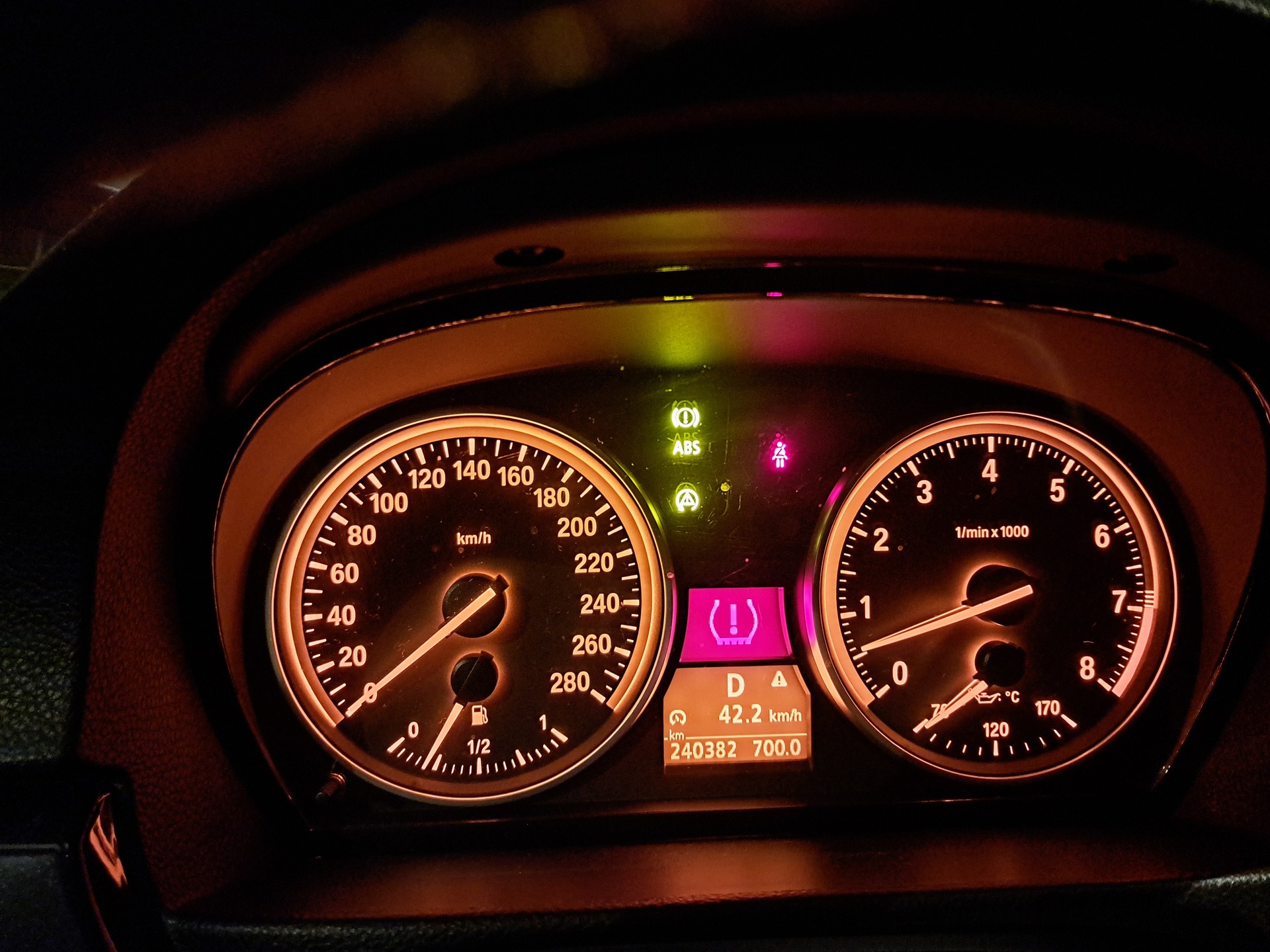 BMW 325xi Coupé-image-7