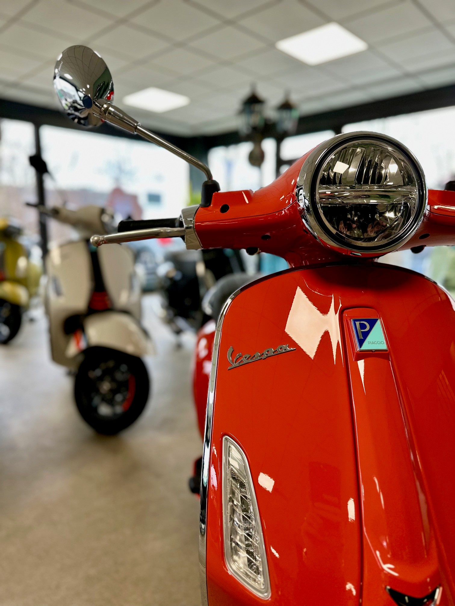 PIAGGIO Vespa 125 Primavera-image-5