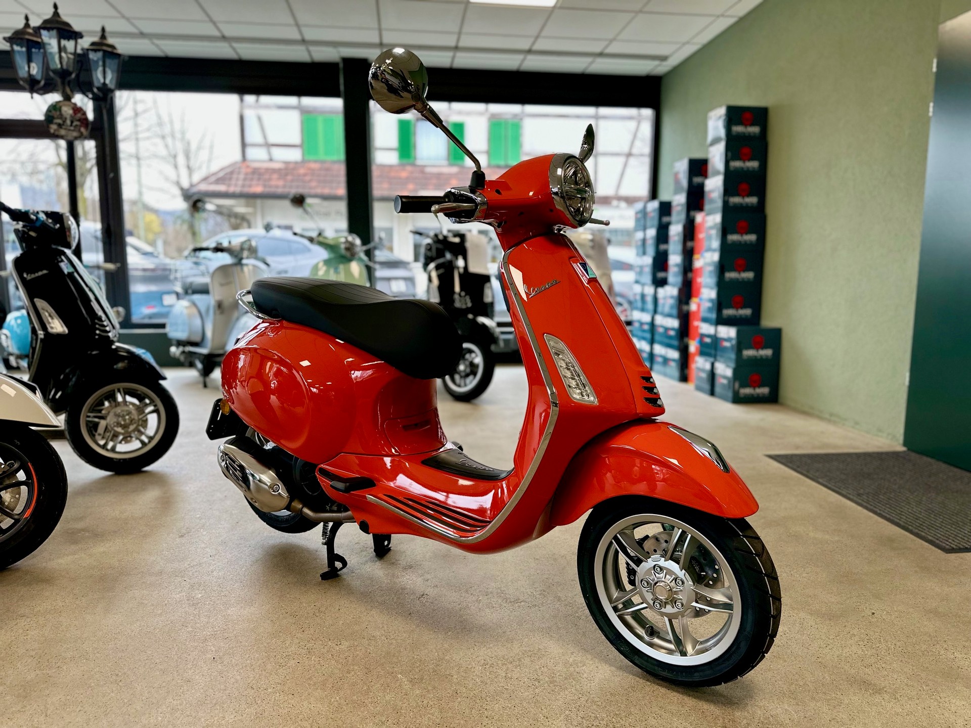 PIAGGIO Vespa 125 Primavera-image-1