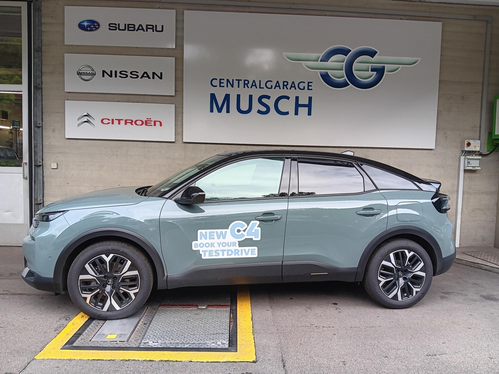 CITROEN C4 HEV Max e-DCS6-showroom-element-2
