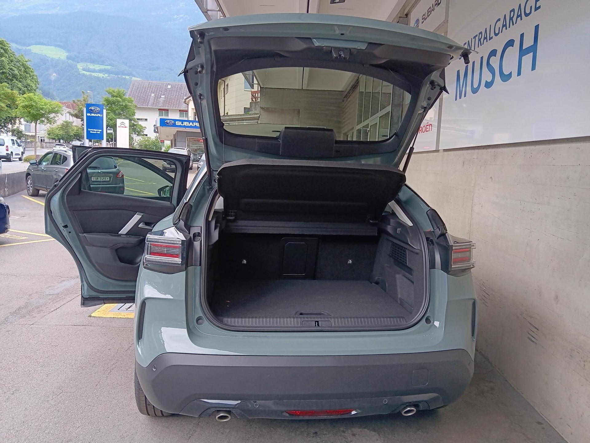 CITROEN C4 HEV Max e-DCS6-image-4