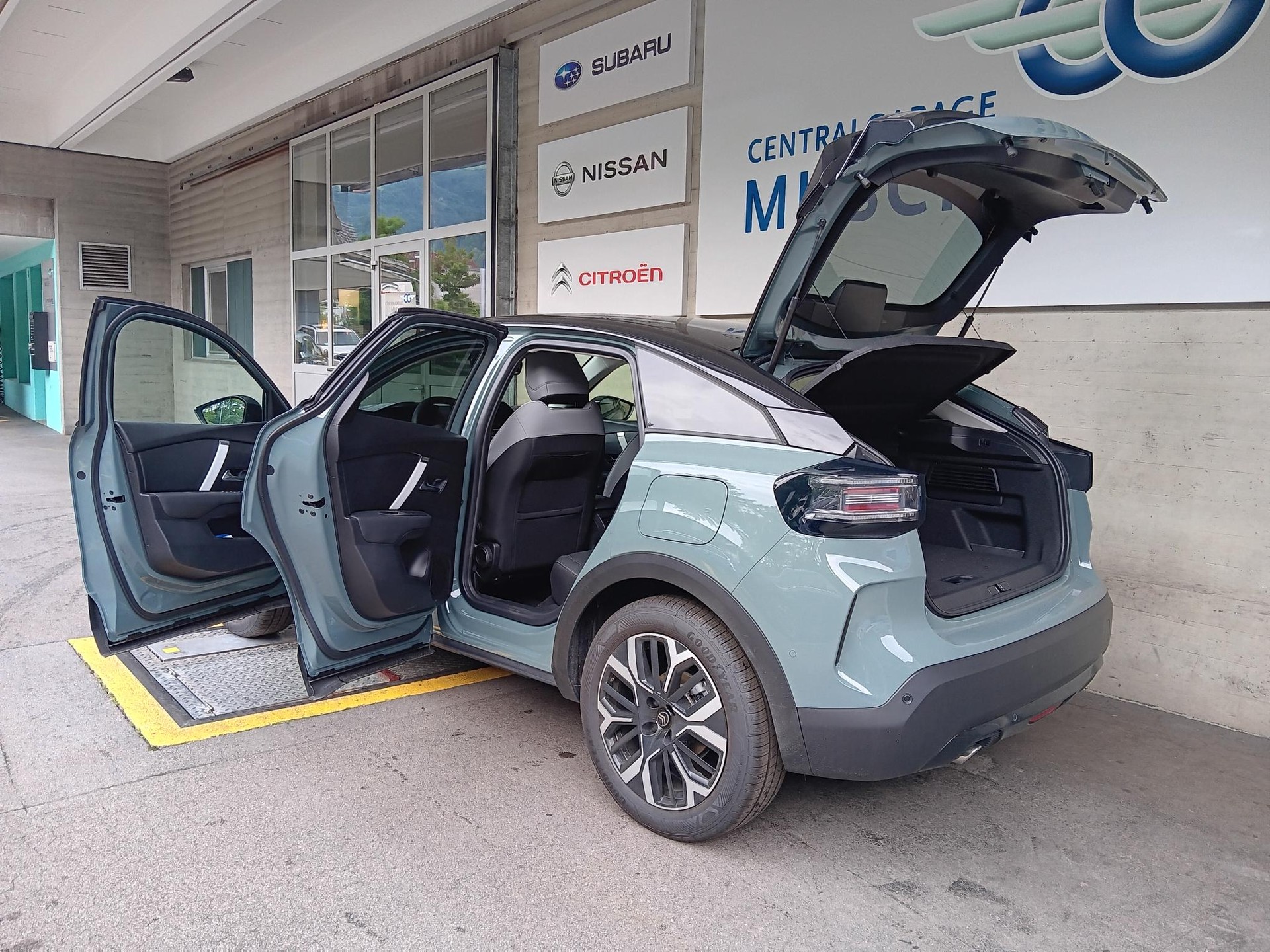 CITROEN C4 HEV Max e-DCS6-image-5