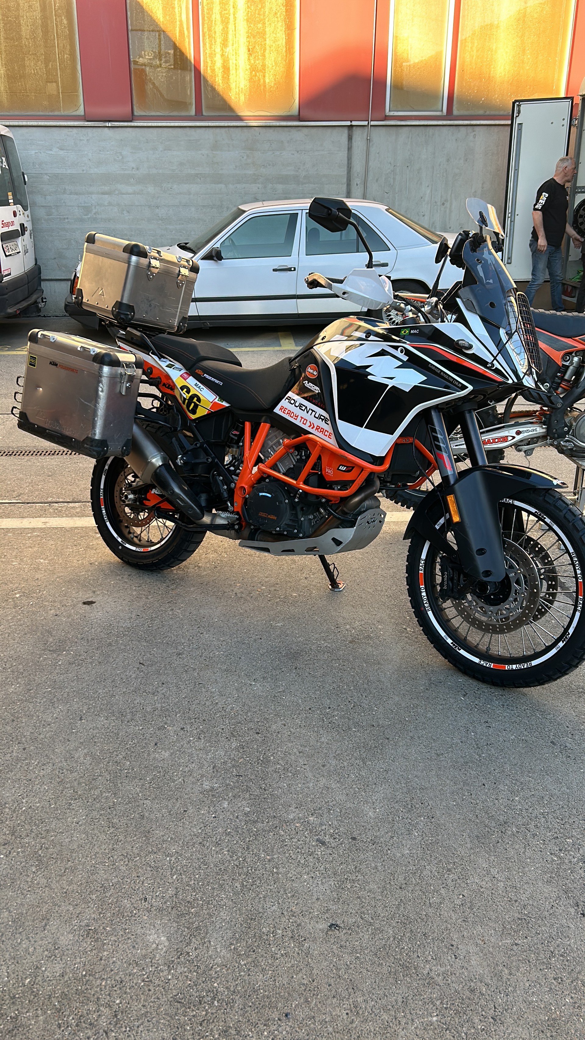KTM 1090 Adventure R ABS-image-1