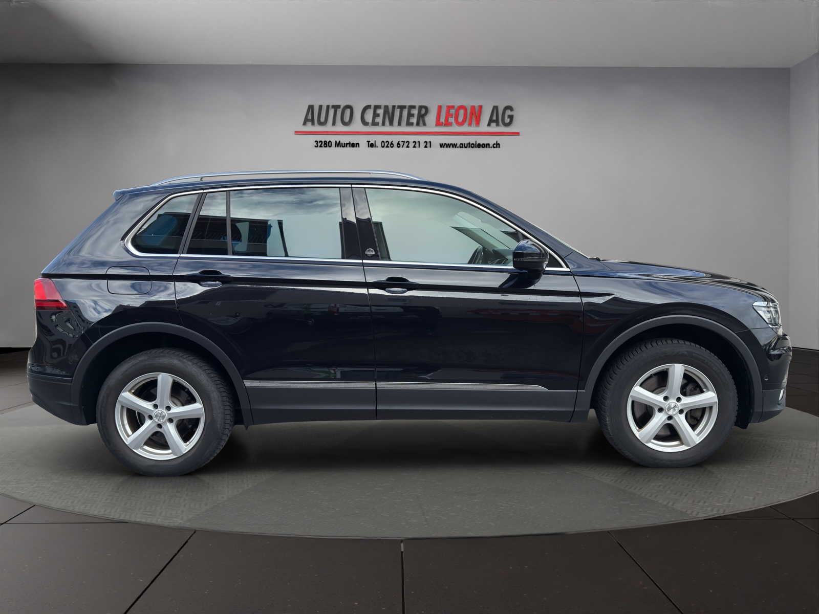 VW Tiguan 2.0TSI Sound 4Motion DSG-image-6