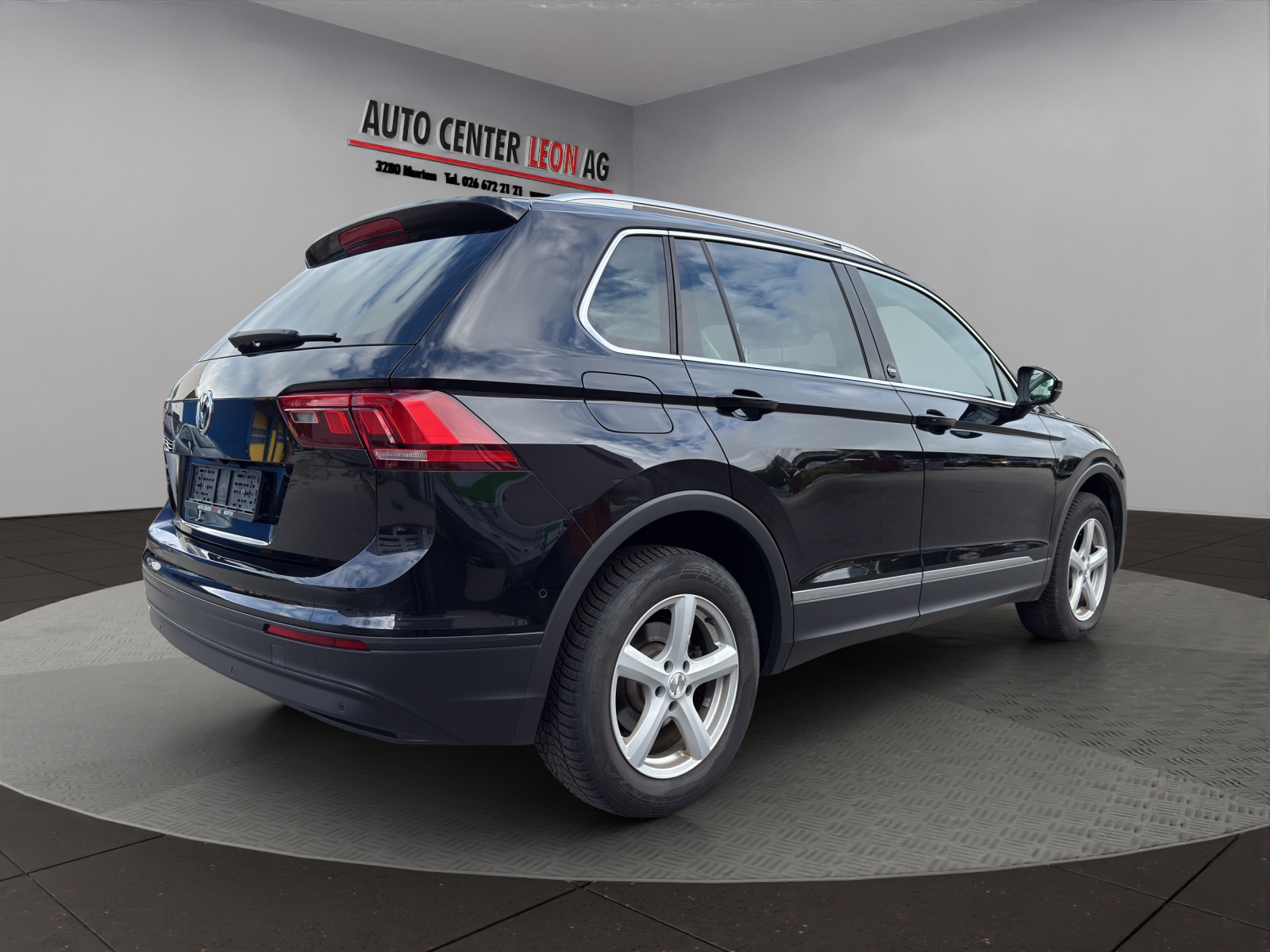 VW Tiguan 2.0TSI Sound 4Motion DSG-image-5