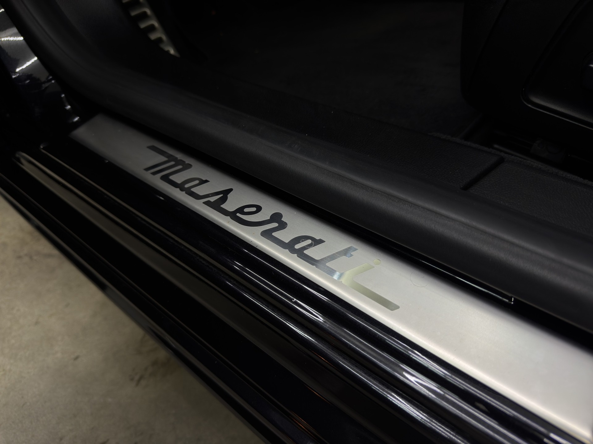 MASERATI Ghibli 3.0 V6 GranSport Automatica-image-30