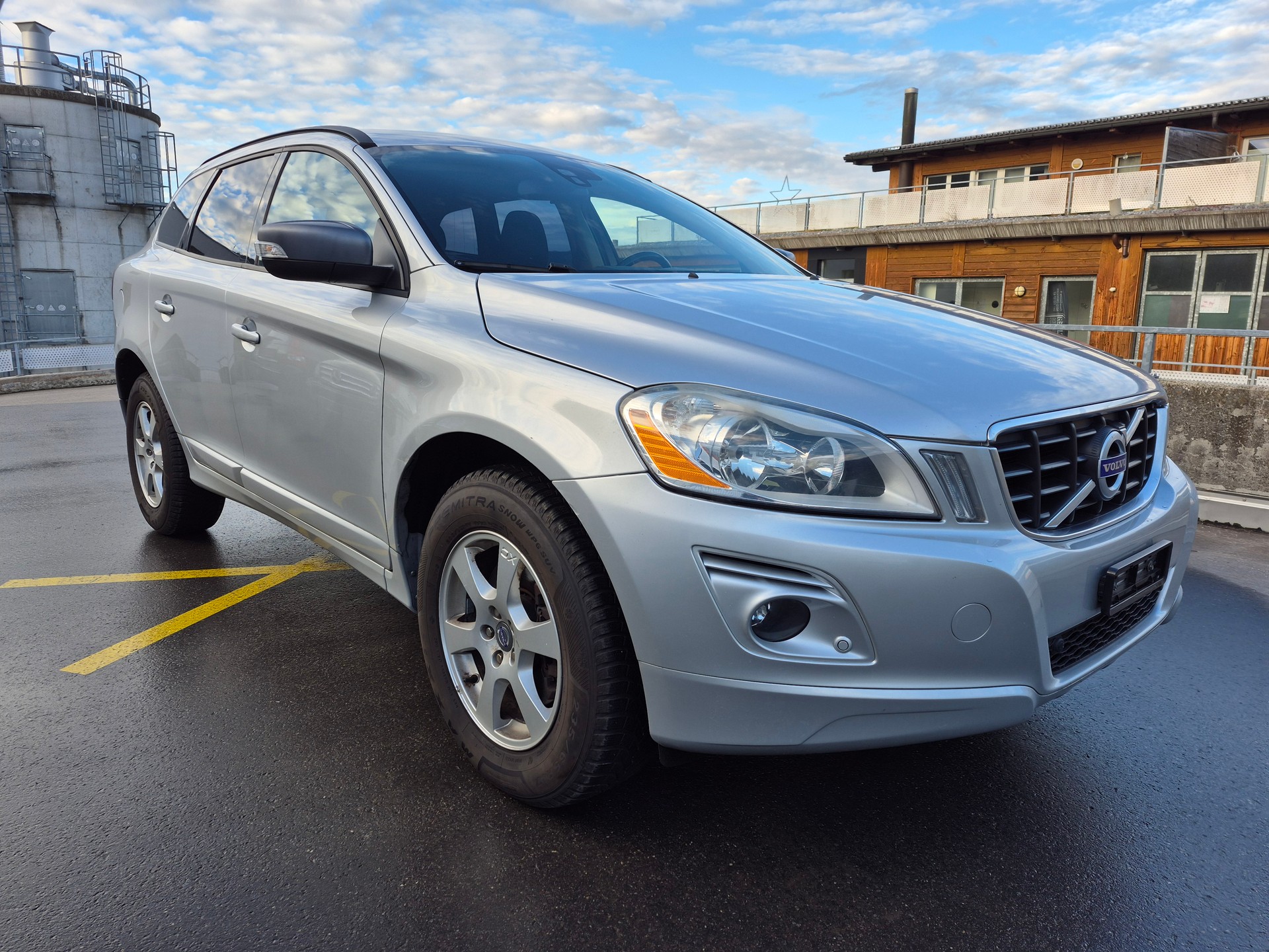 VOLVO XC60 2.4D Geartronic-image-6