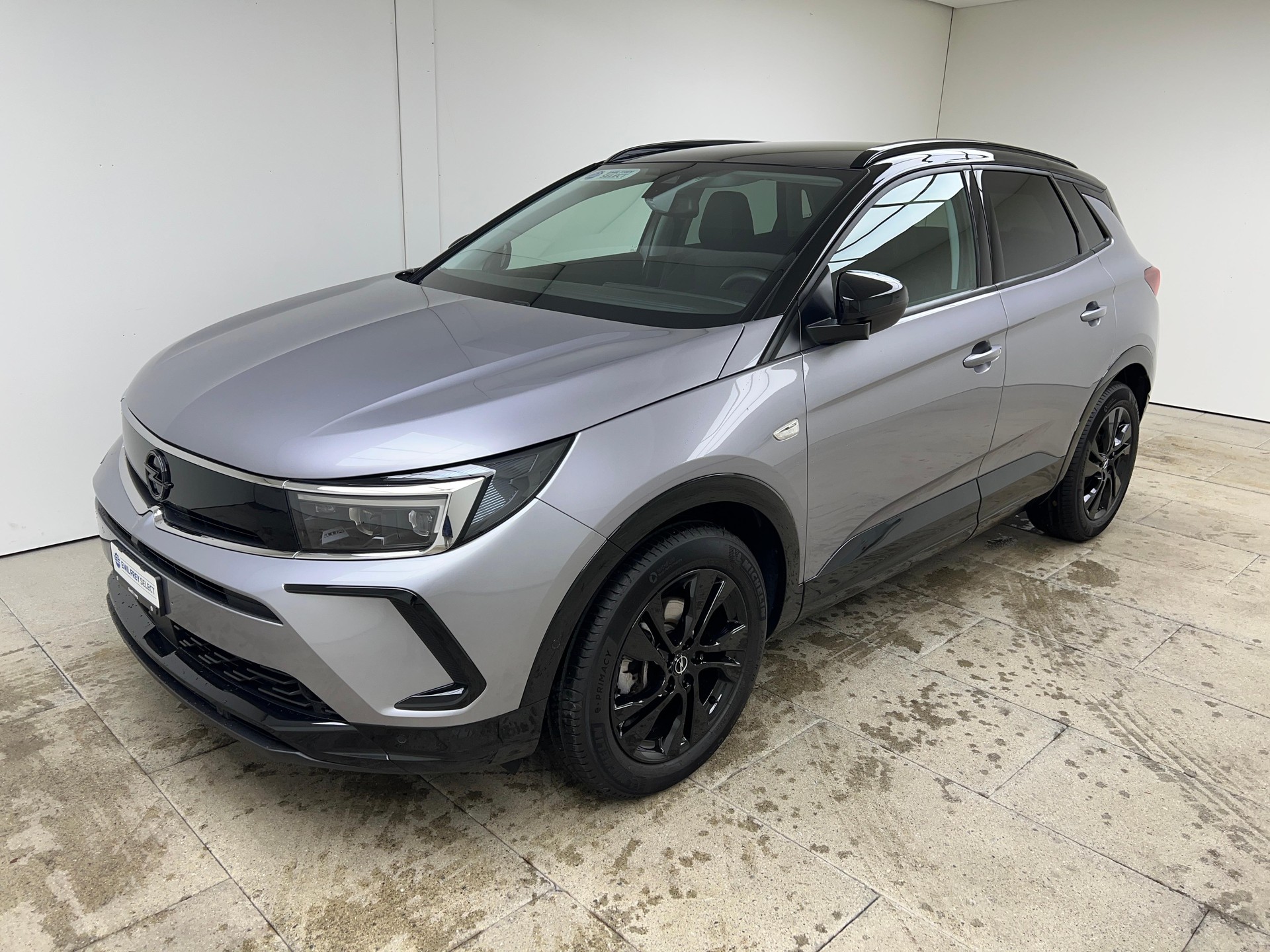 OPEL Grandland 1.2 T GS Blitz / Jetzt mit attraktivem 1.99% Leasing-showroom-element-1