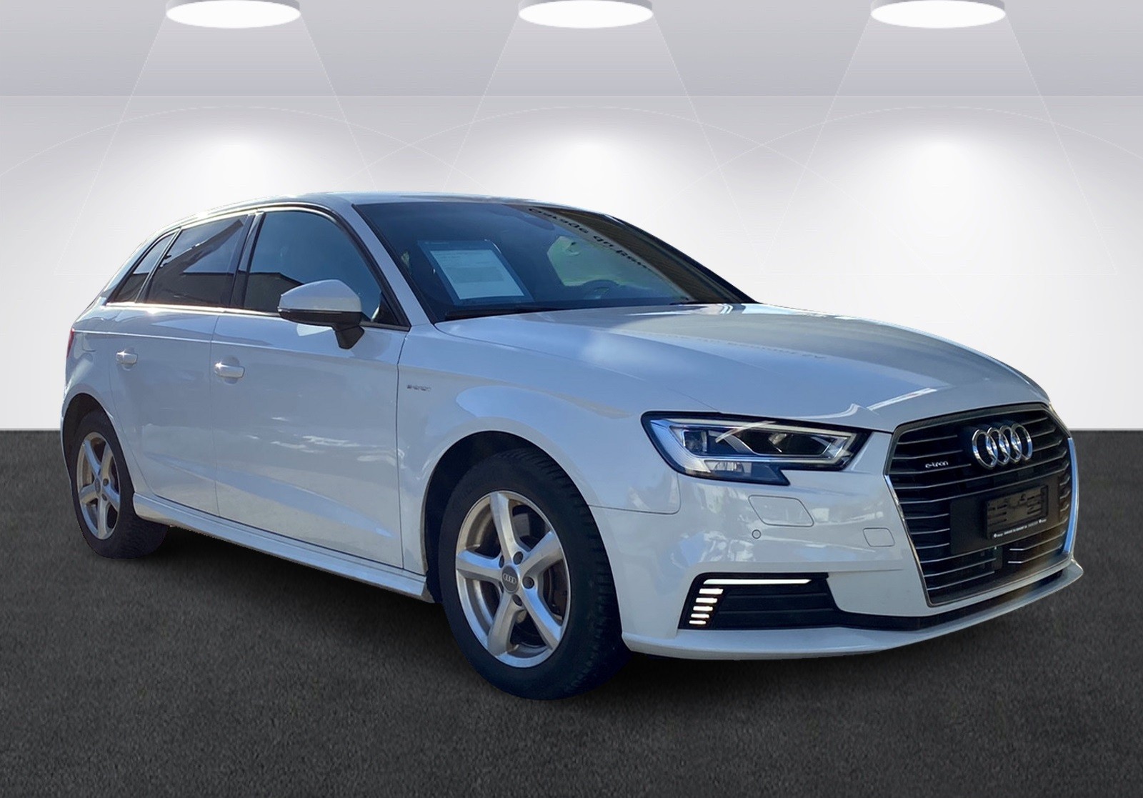AUDI A3 Sportback 1.4 e-tron S-tronic-image-7