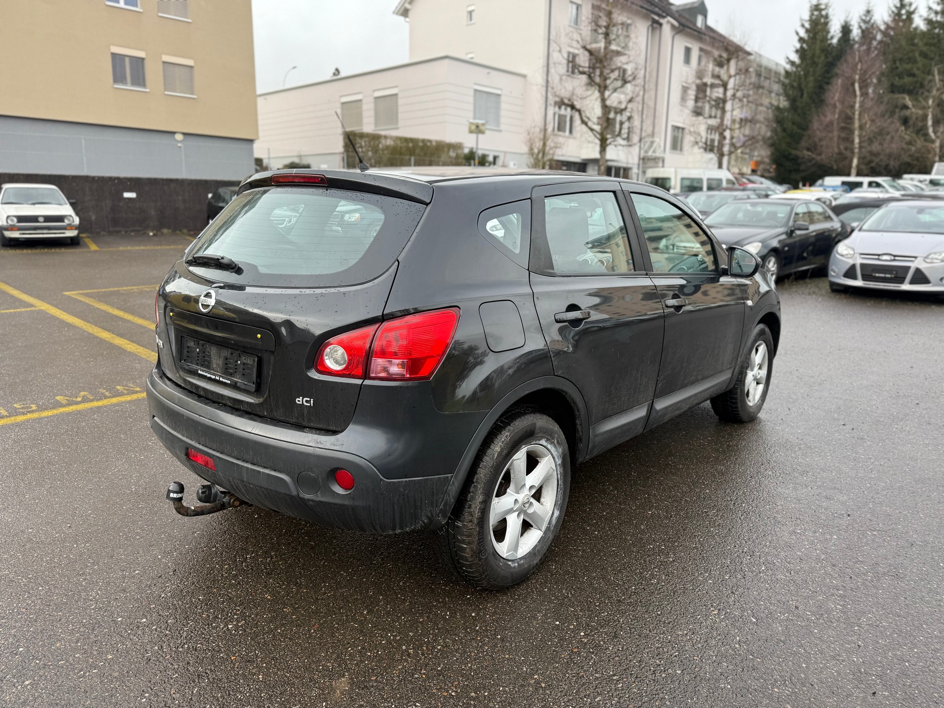 NISSAN QASHQAI-image-4
