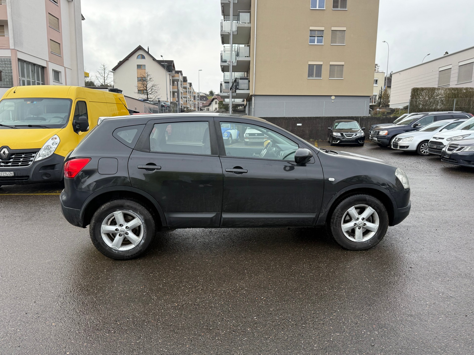 NISSAN QASHQAI-image-6