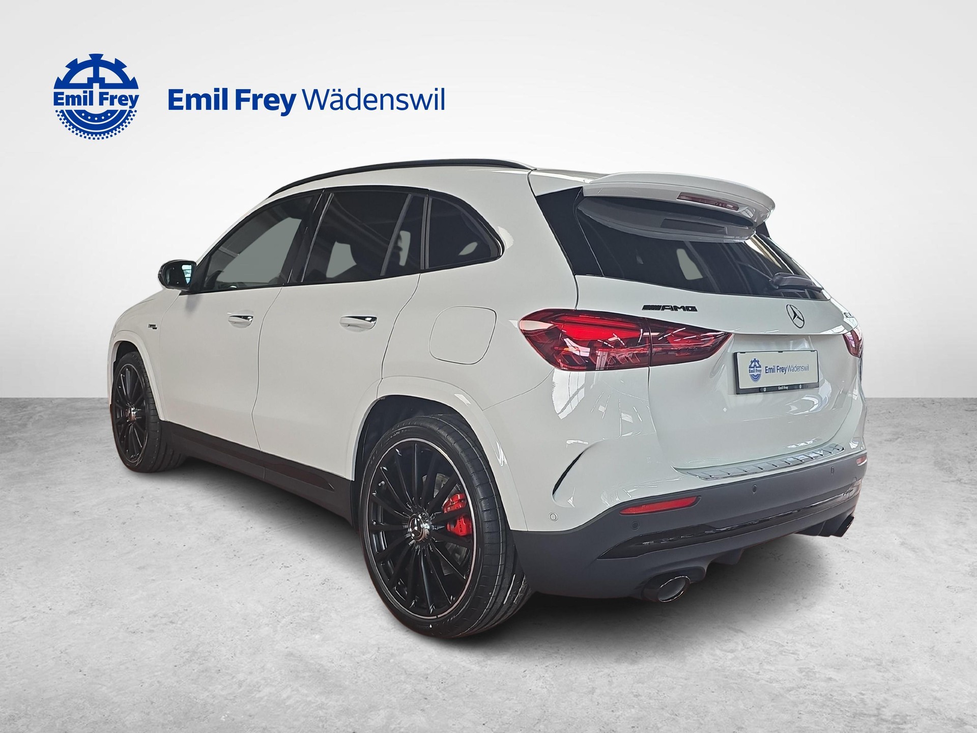 MERCEDES-BENZ AMG GLA 35 4MATIC-showroom-element-2