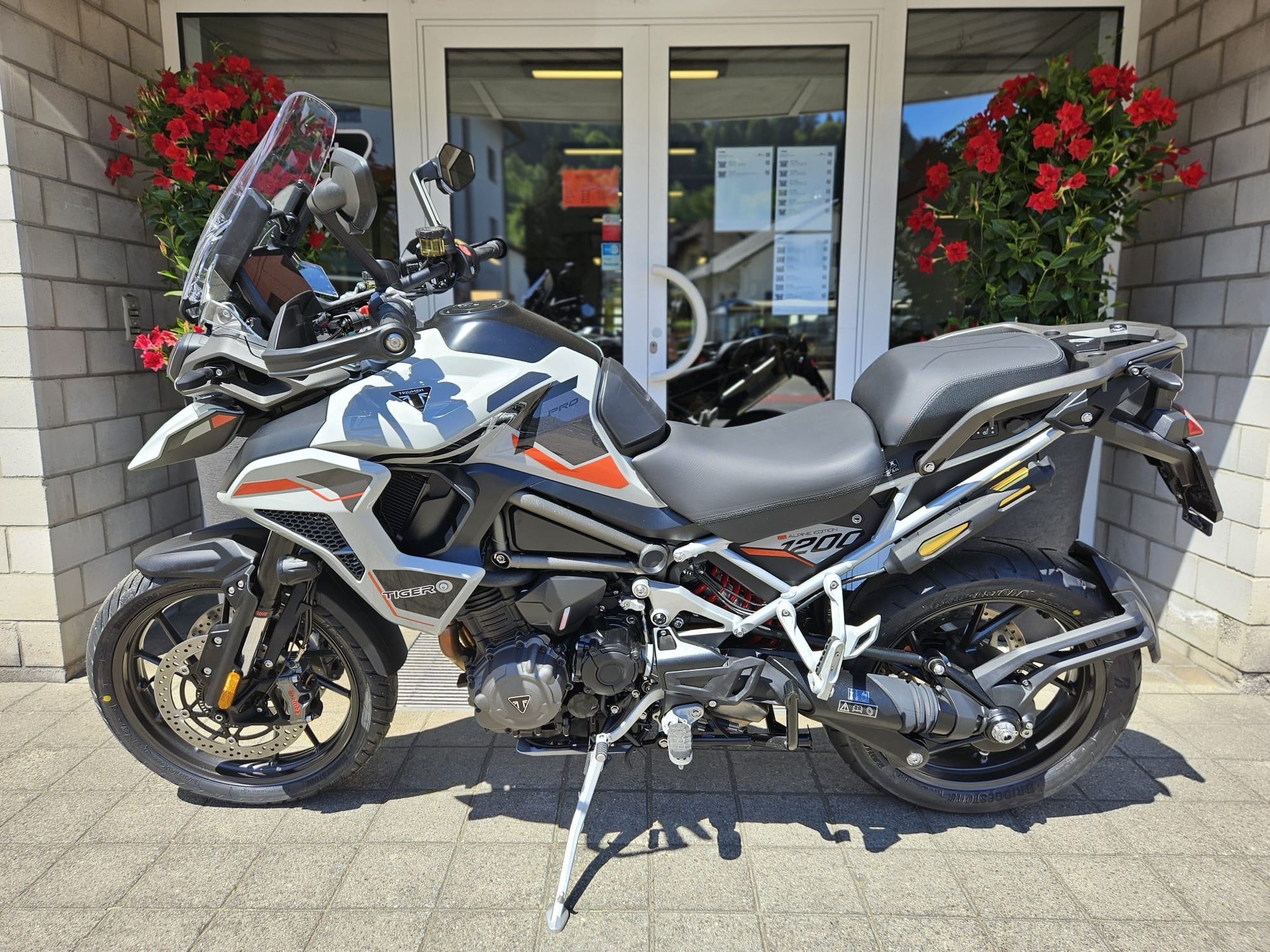 TRIUMPH Tiger 1200 Alpine Edition-image-3