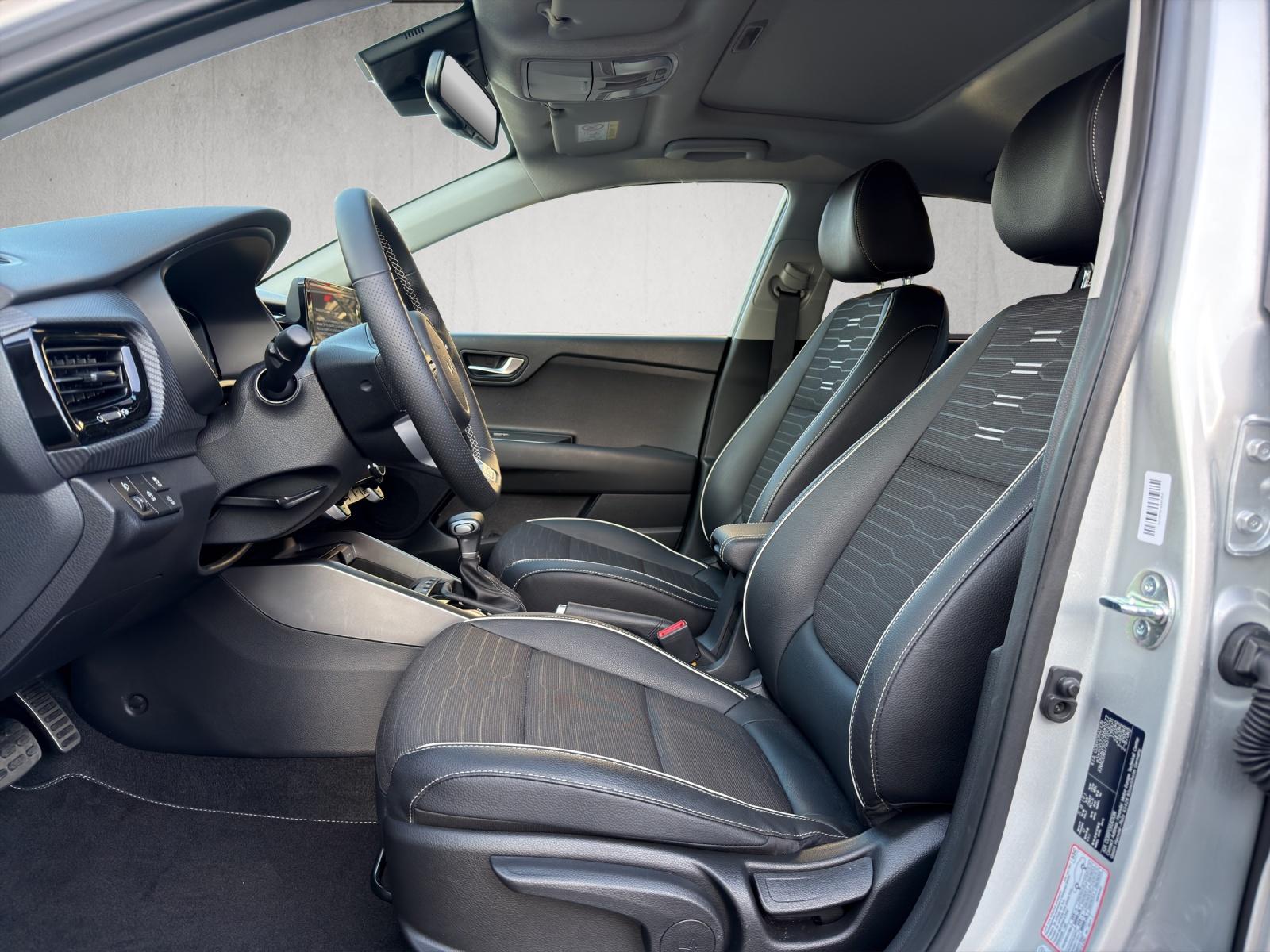 KIA Stonic 1.0 T-GDi MHEV GT-Line-image-8