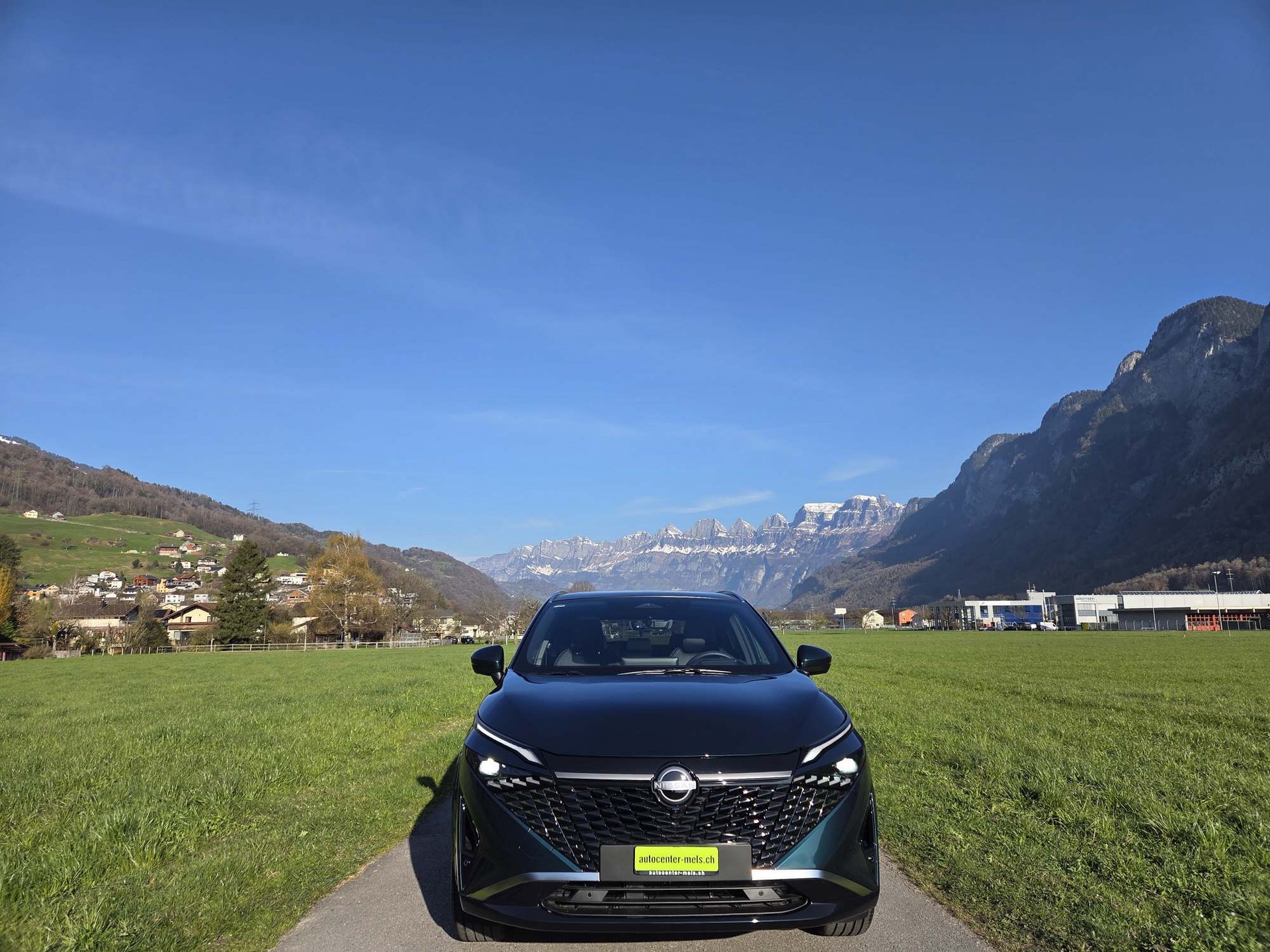 NISSAN Qashqai 1.5 VC-T Tekna+-image-2