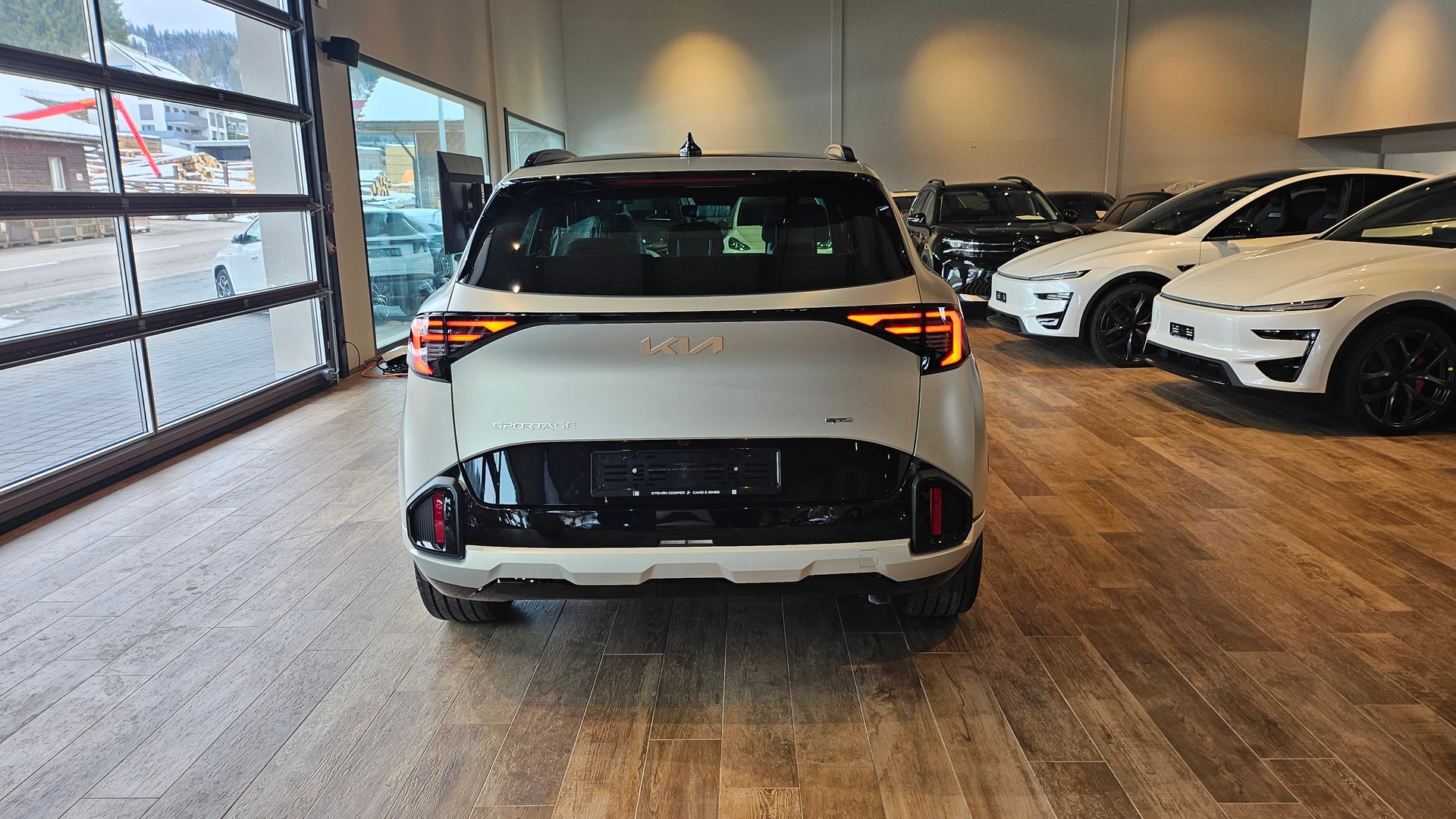 KIA Sportage 1.6T-GDi PHEV GT-Line 4x4 A-image-10