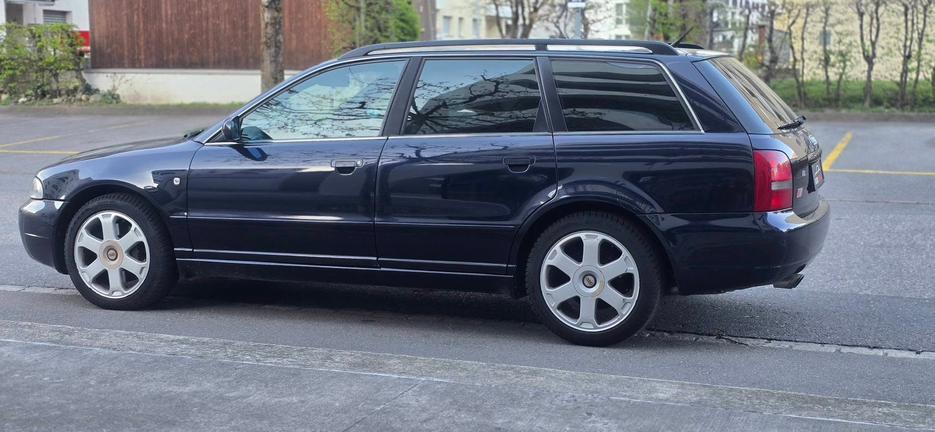 AUDI S4 Avant quattro-image-9
