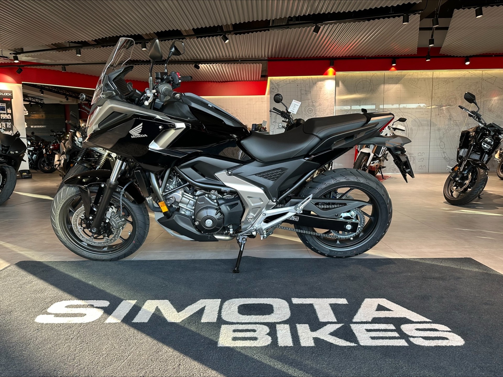 HONDA NC 750 XA-image-1