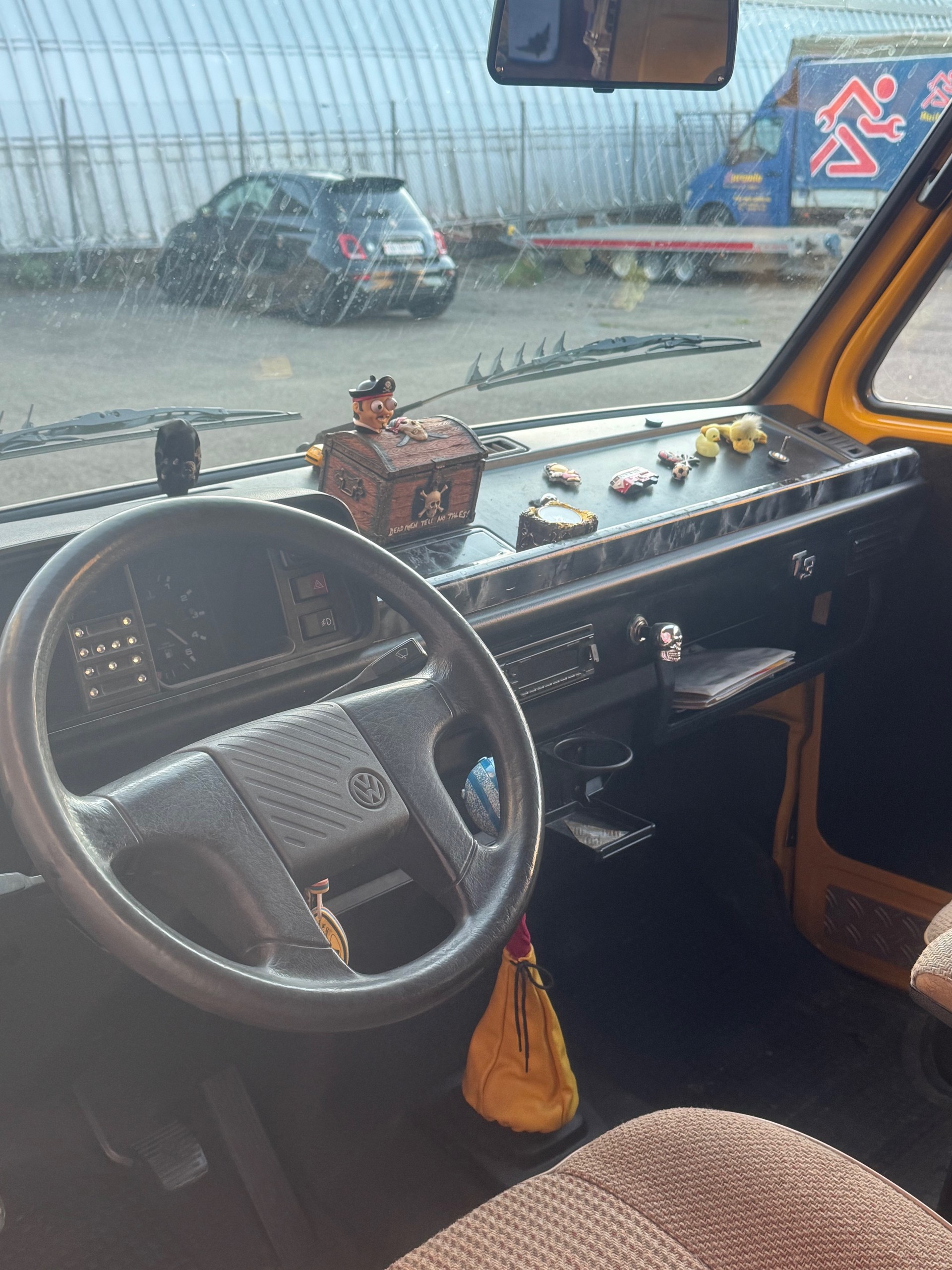 VW VW Typ2 T3 Camper "Yellow-Pearl"-image-11