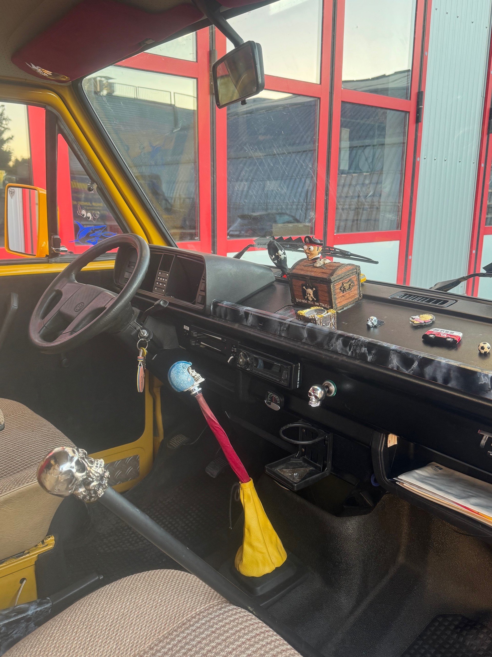 VW VW Typ2 T3 Camper "Yellow-Pearl"-image-13