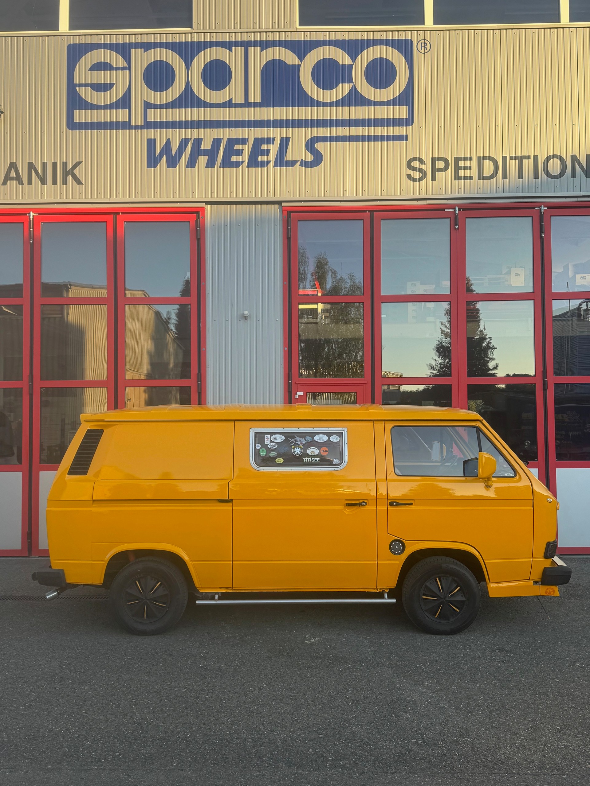 VW VW Typ2 T3 Camper "Yellow-Pearl"-image-8