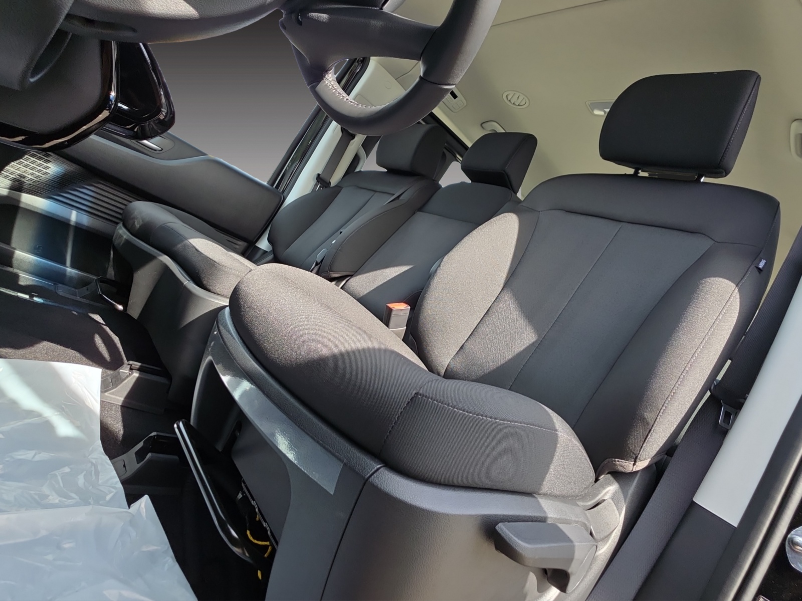HYUNDAI Staria Wagon 1.6 T-GDi HEV Amplia A-image-13