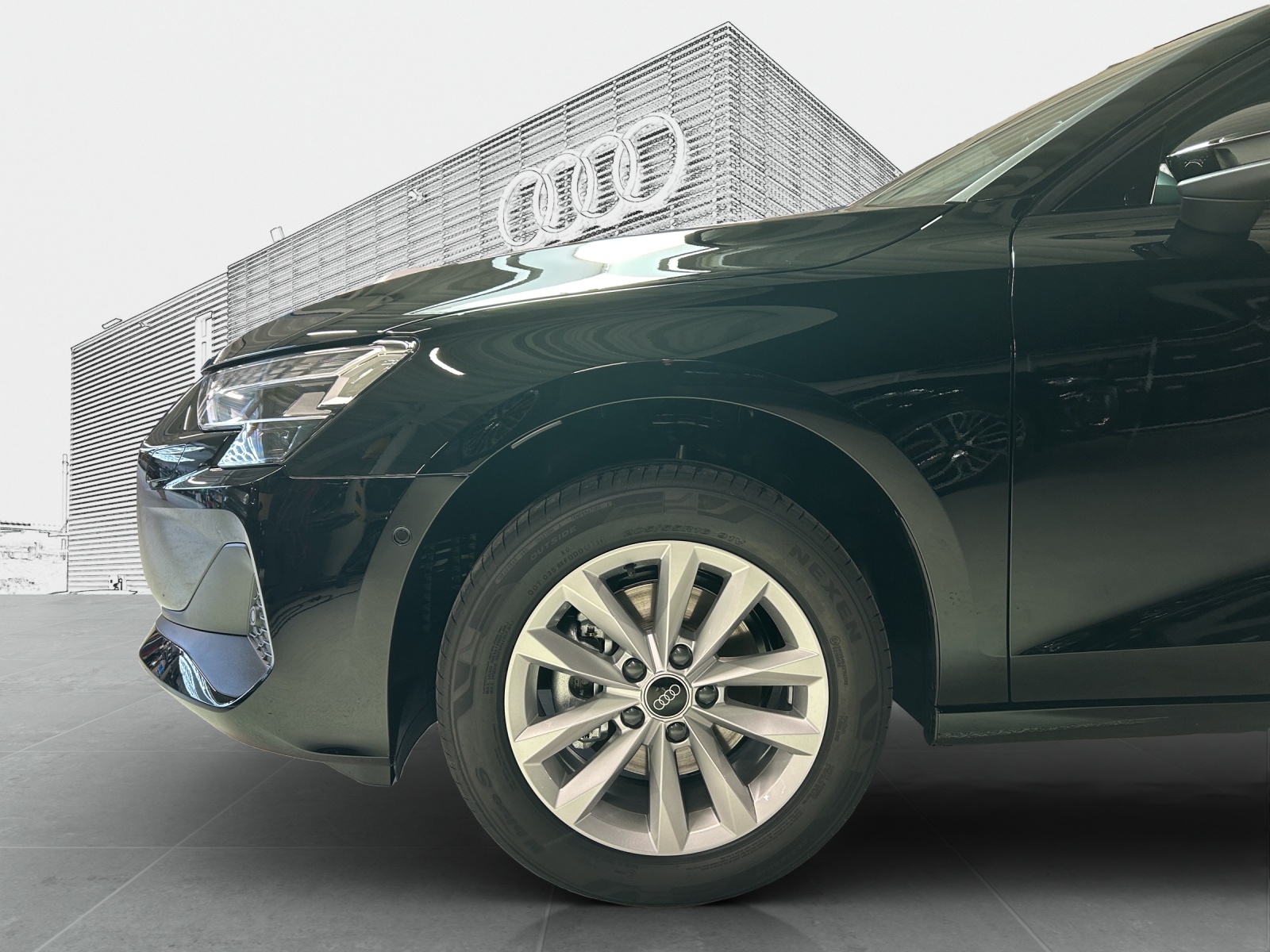 AUDI A3 Sportback TFSI 110 kW Attraction S tronic-image-8