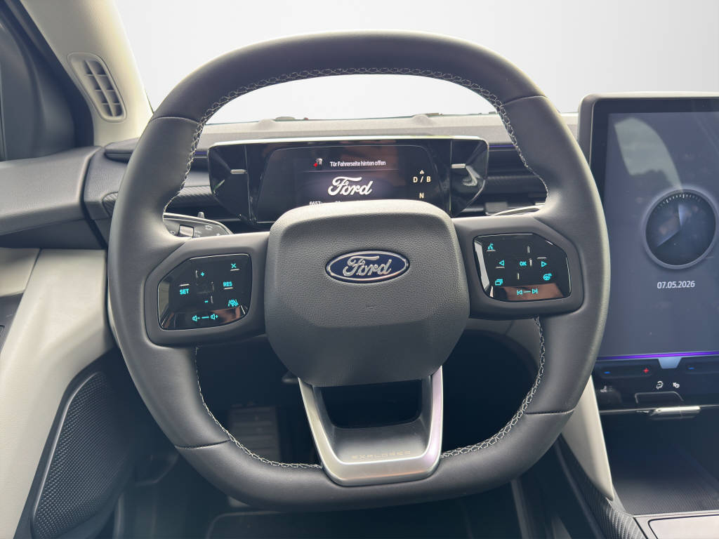 FORD Explorer Extended Range Premium AWD-image-9