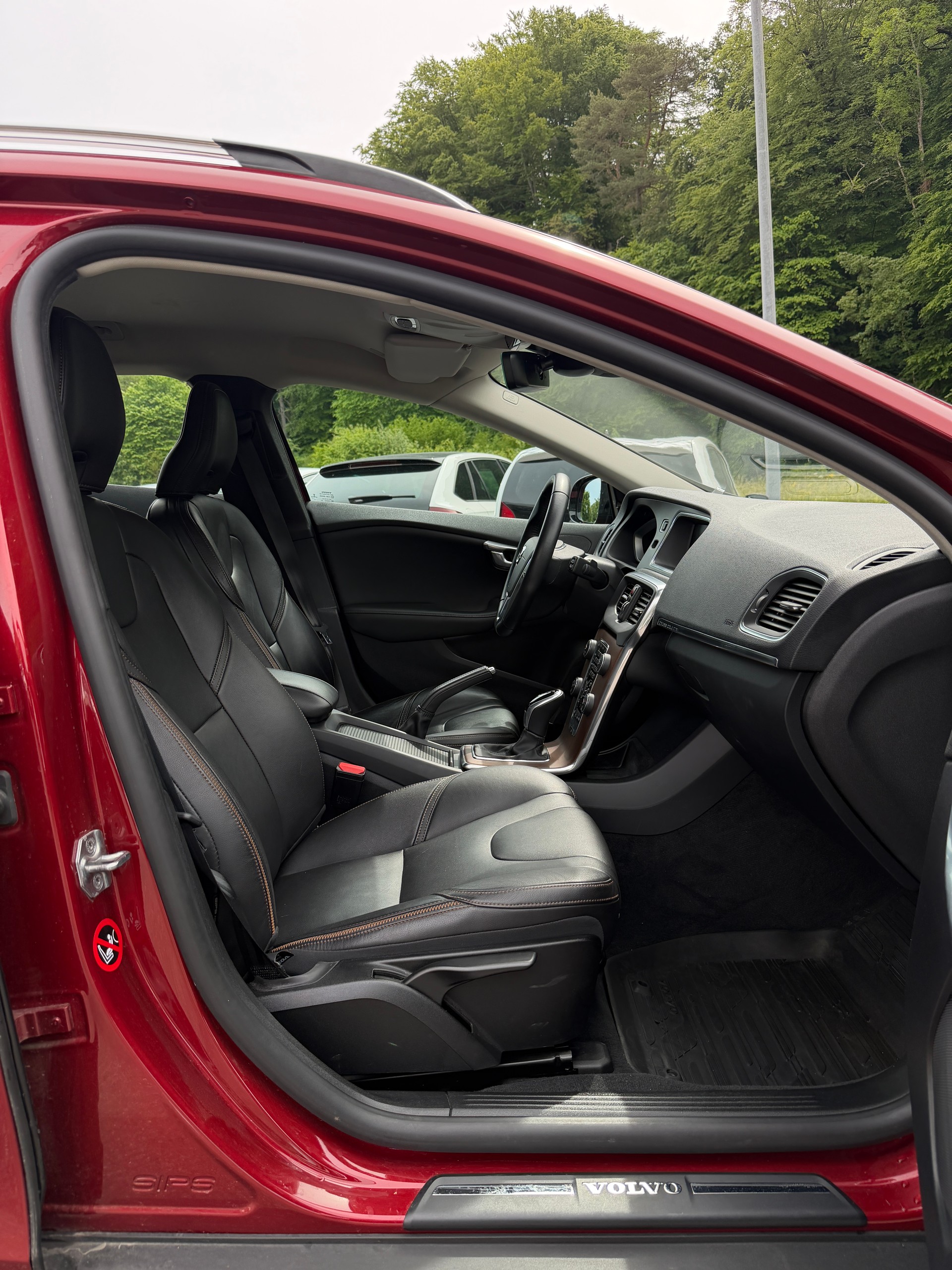 VOLVO V40 Cross Country Pro T4 AWD Geartronic-image-10
