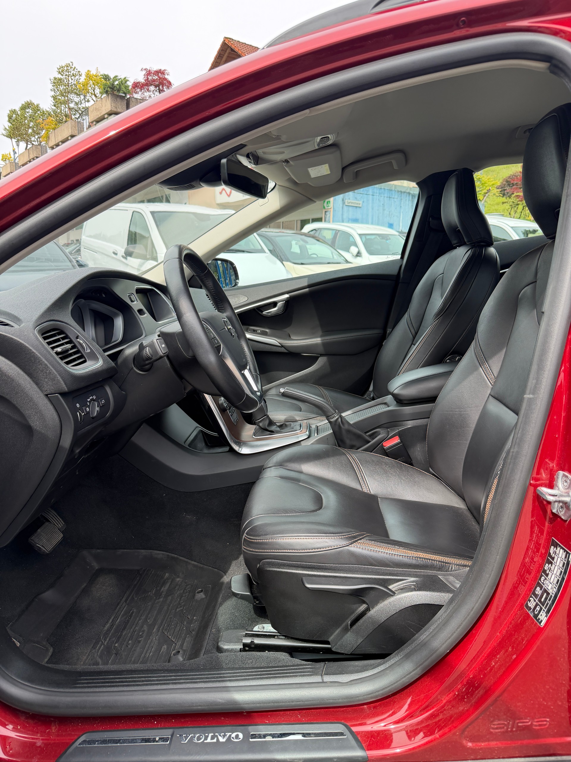 VOLVO V40 Cross Country Pro T4 AWD Geartronic-image-7