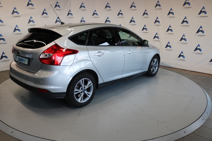 FORD Focus 1.0 SCTi Titanium-image-19