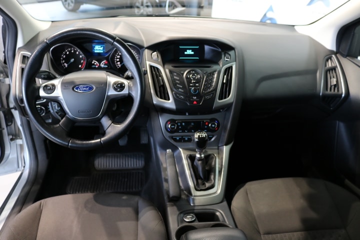 FORD Focus 1.0 SCTi Titanium-showroom-element-1