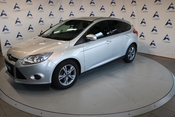 FORD Focus 1.0 SCTi Titanium-image-10