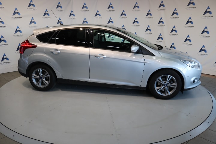 FORD Focus 1.0 SCTi Titanium-image-22