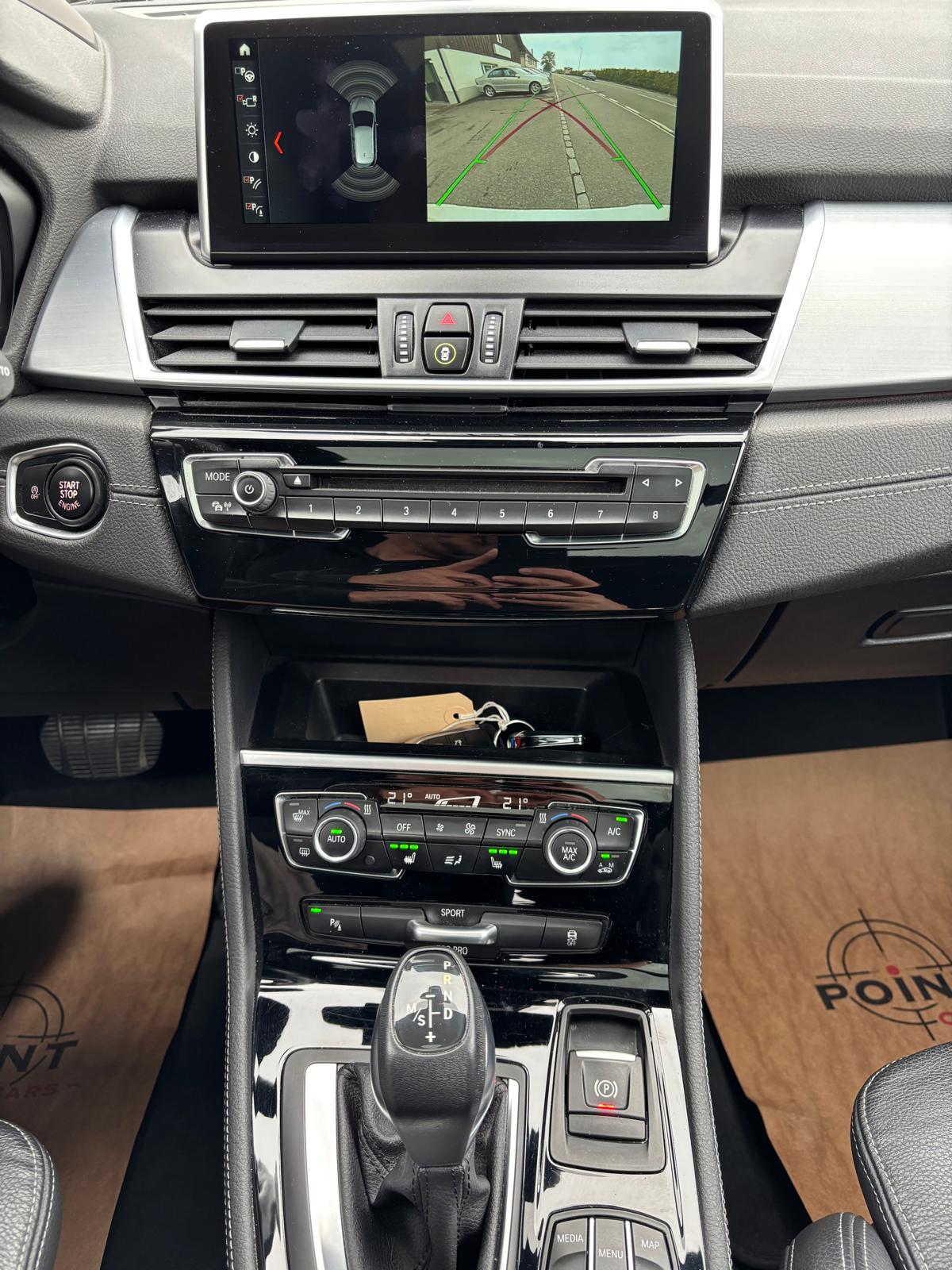 BMW 225i xDrive Active Tourer M Sport Steptronic-image-12