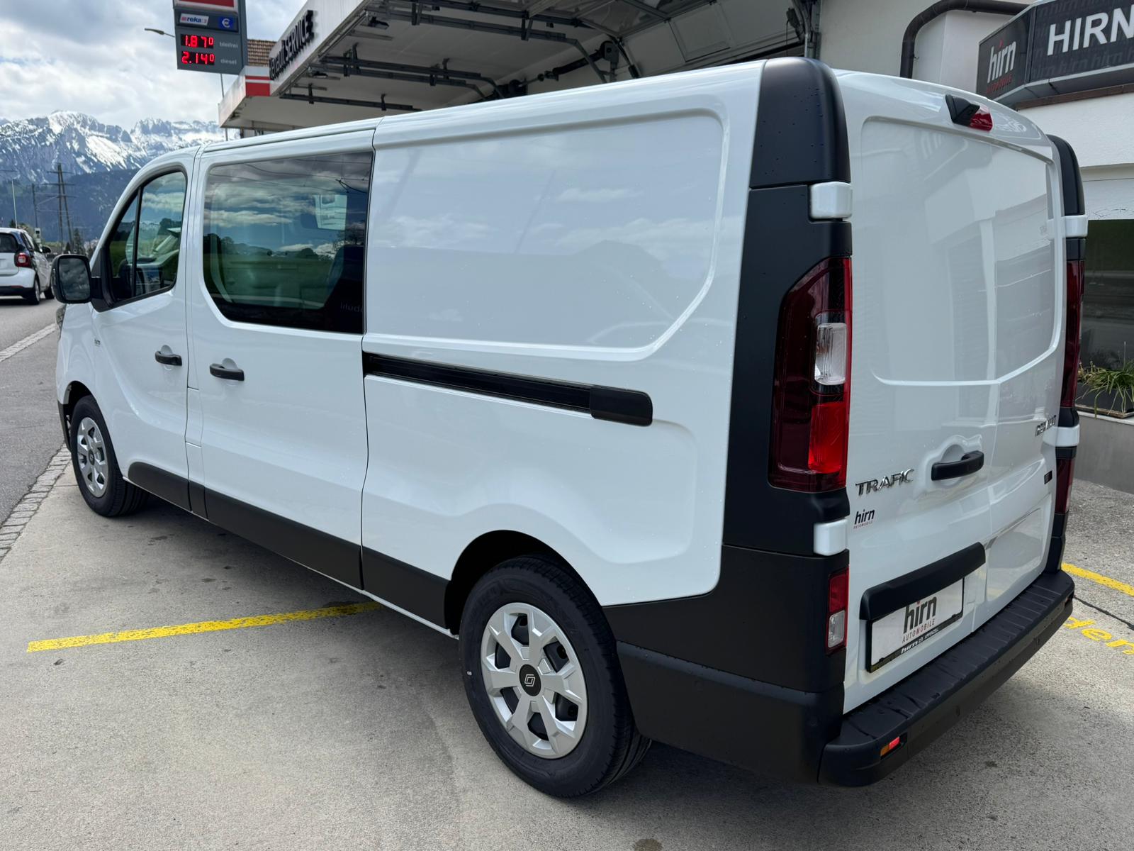 RENAULT Trafic Kaw. 3.0 t L1 H1 E-Tech Electric EV52 Advance-image-3