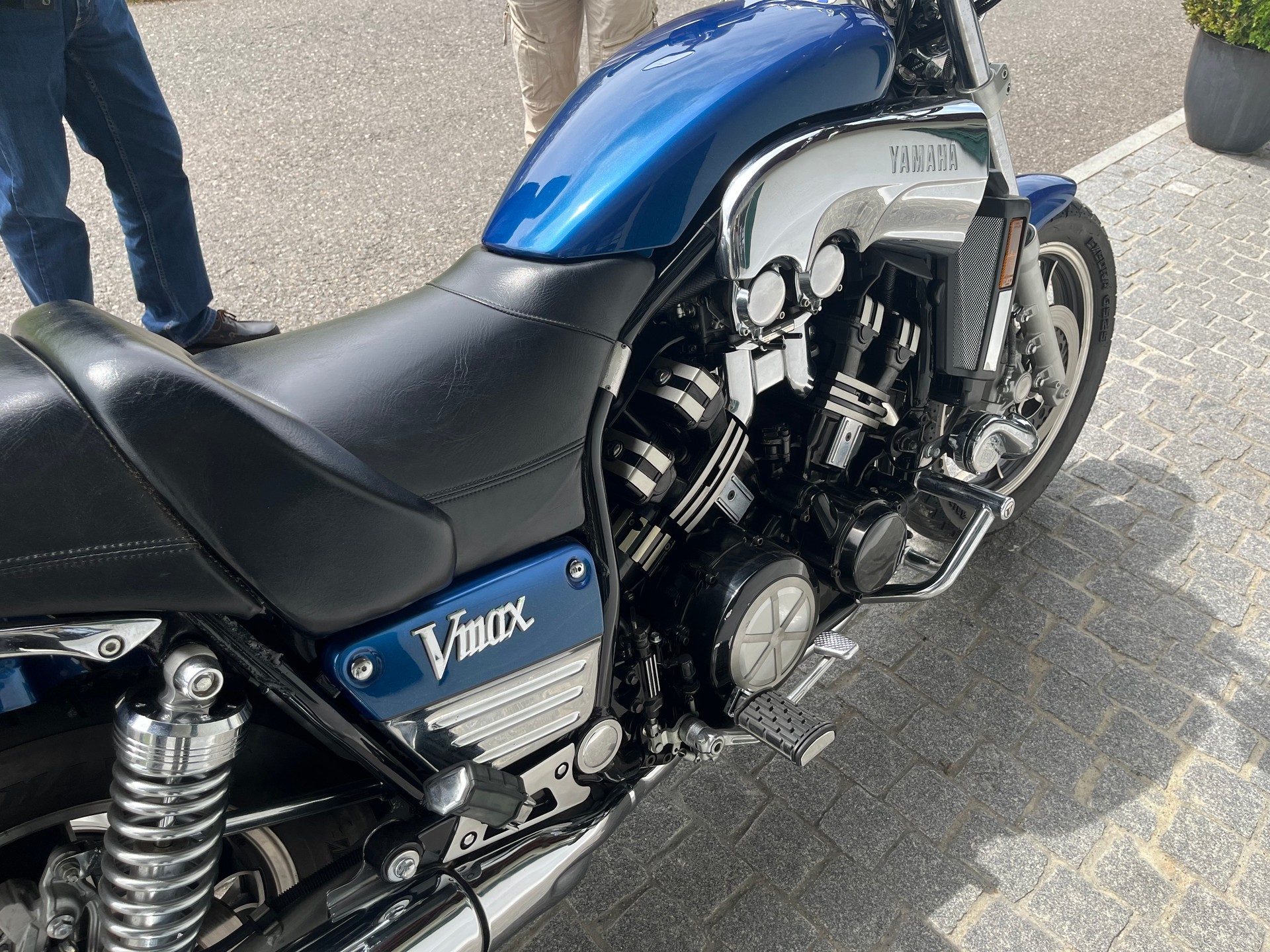 YAMAHA V-Max Egli-image-4