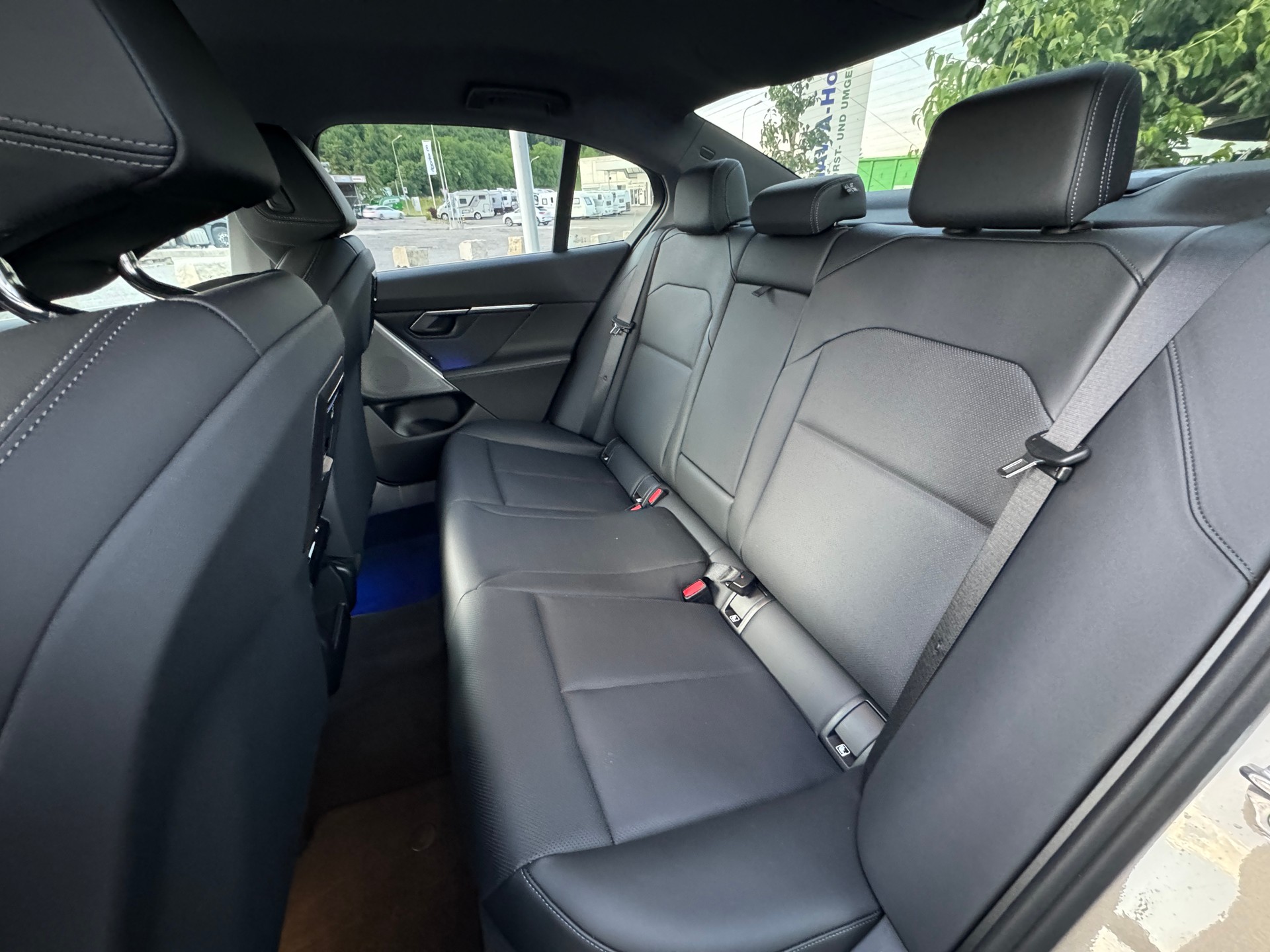 BMW 520d xDrive 48V Steptronic Neues Modell 379.- im Monat đ-image-12