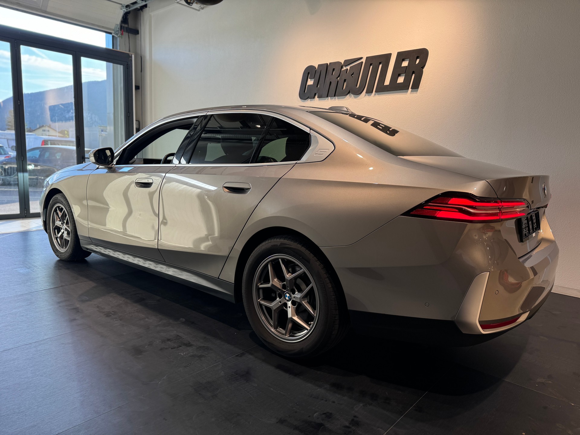 BMW 520d xDrive 48V Steptronic Neues Modell 379.- im Monat đ-image-7