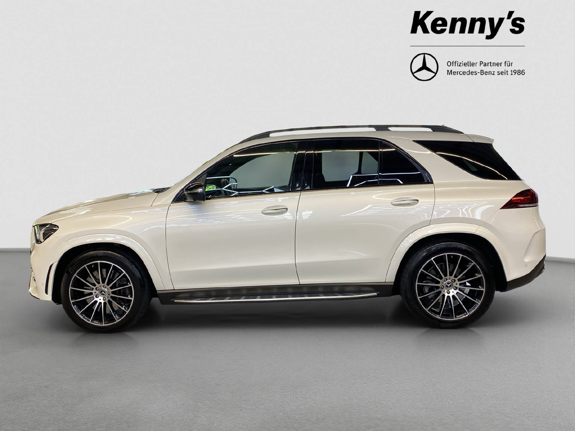 MERCEDES-BENZ GLE 450 AMG Line 4MATIC-showroom-element-2
