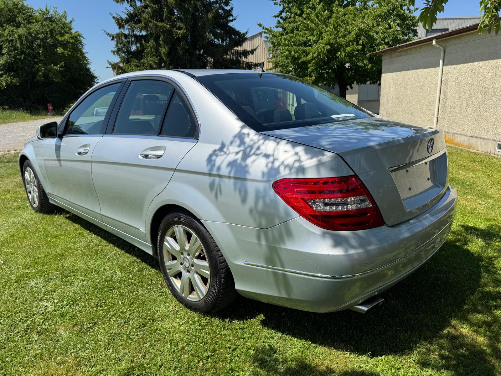 MERCEDES-BENZ C 250 CDI Elégance 4Matic 7G-Tronic-image-5