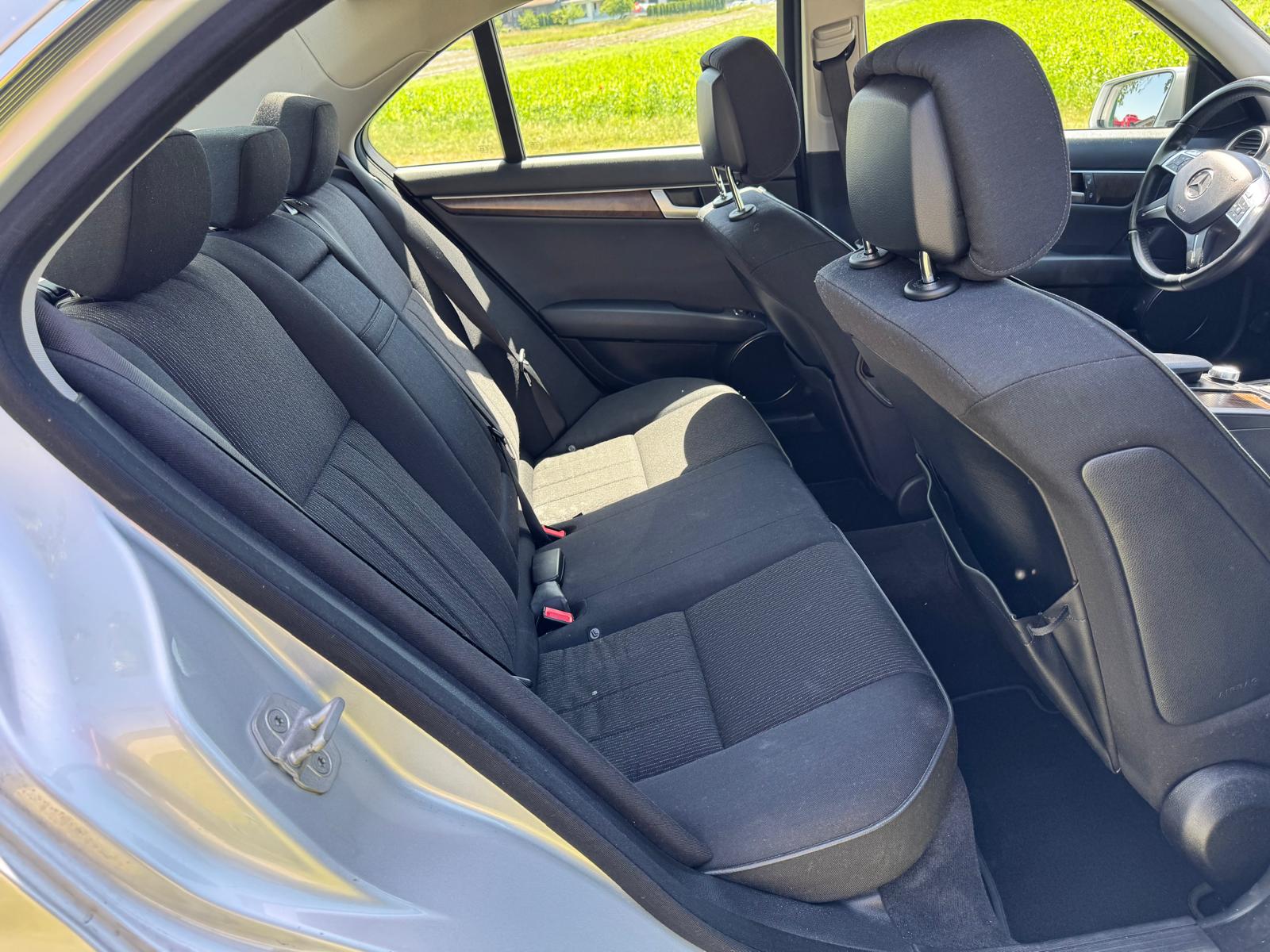 MERCEDES-BENZ C 250 CDI Elégance 4Matic 7G-Tronic-image-15