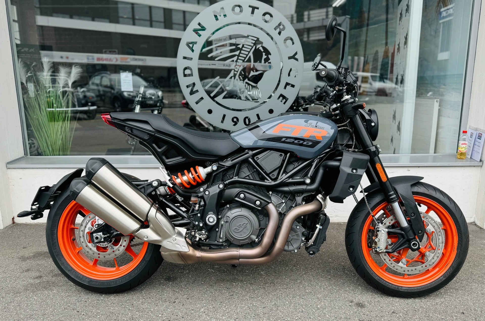INDIAN FTR 1200 Stealth Gray-image-4