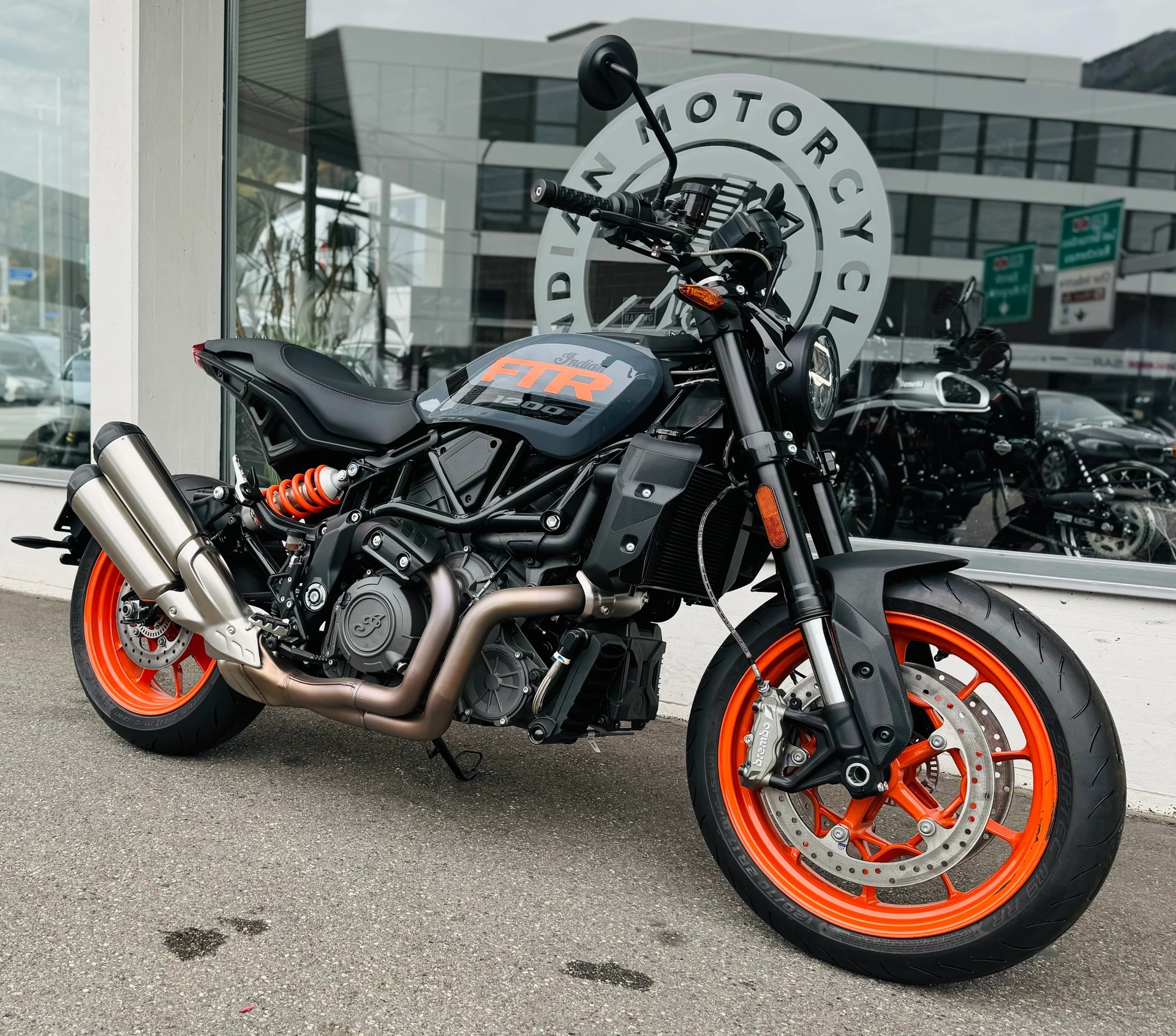 INDIAN FTR 1200 Stealth Gray-image-3