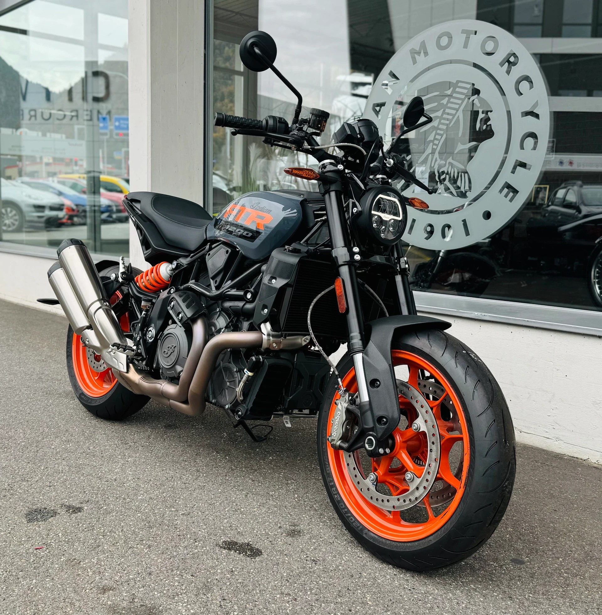 INDIAN FTR 1200 Stealth Gray-image-2