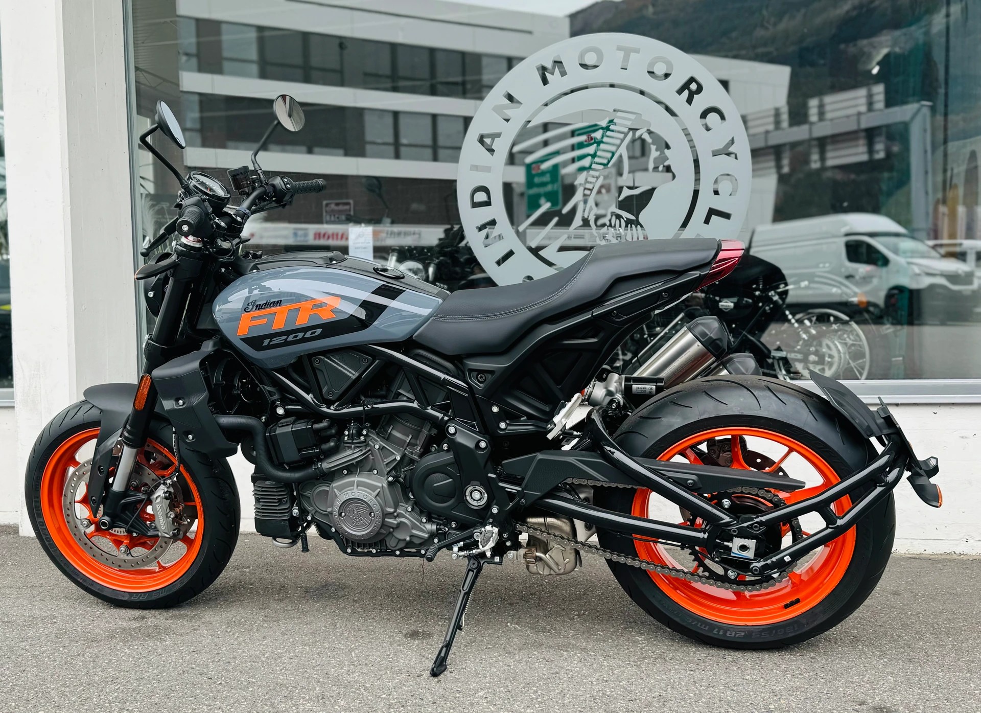 INDIAN FTR 1200 Stealth Gray-image-12