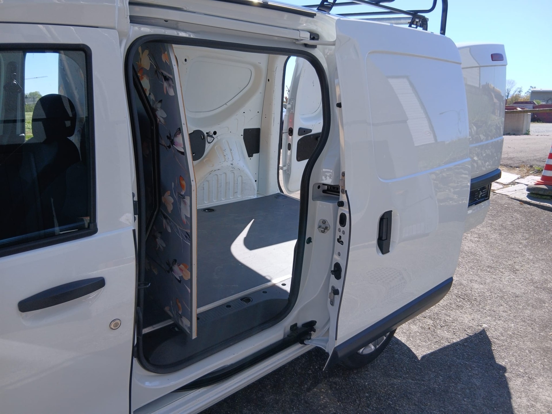 DACIA Dokker Van TCe 100 PF Essential-image-4